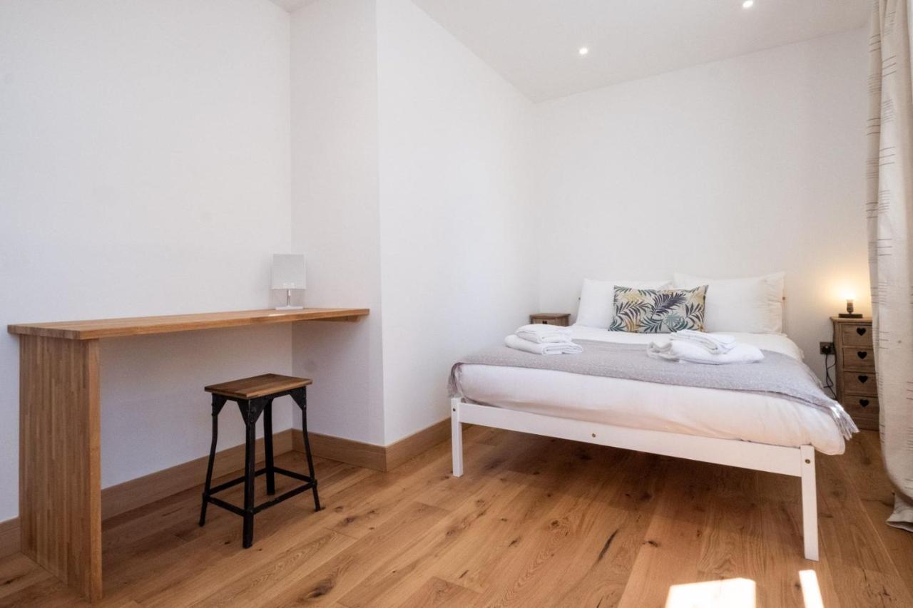 Three Tuns Apartments - Hazel - Aldeburgh Coastal Cottages Pettistree ภายนอก รูปภาพ