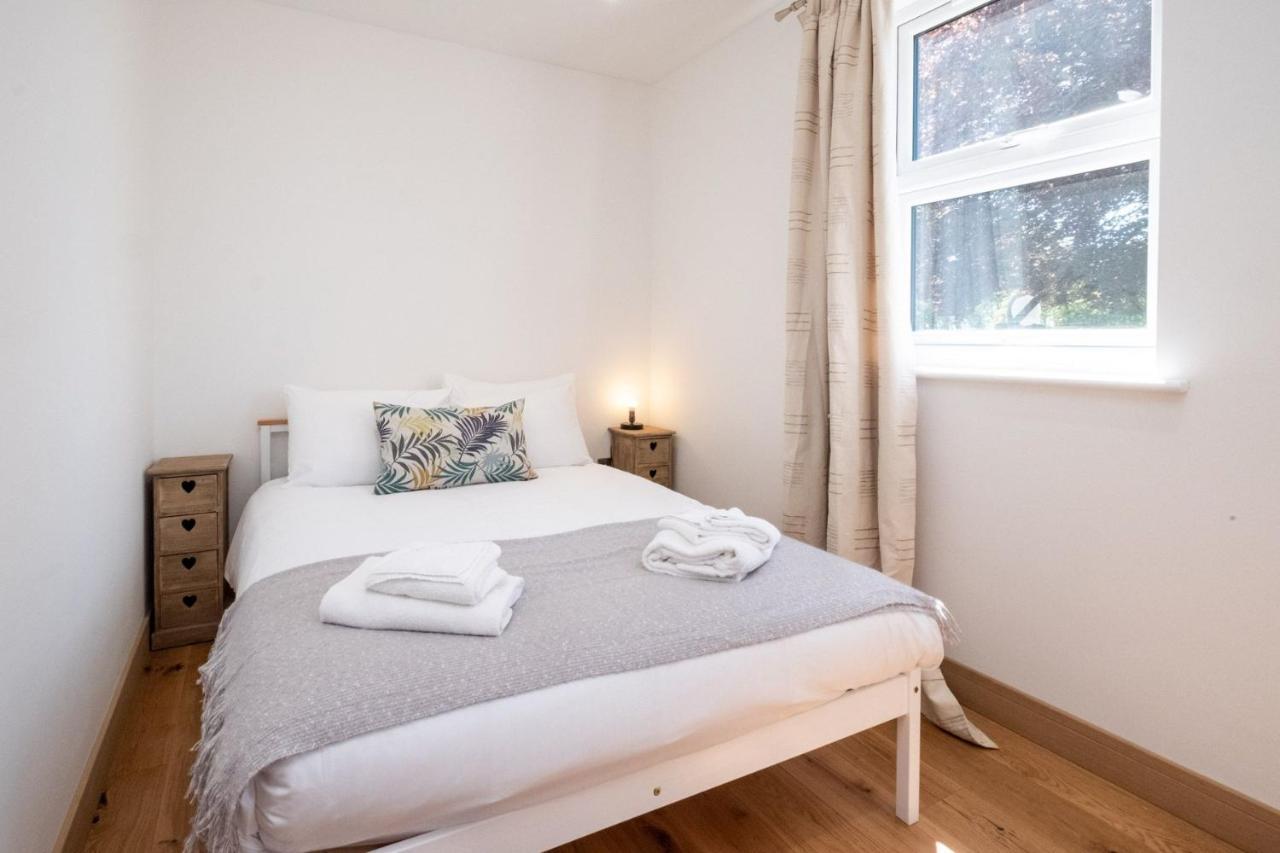 Three Tuns Apartments - Hazel - Aldeburgh Coastal Cottages Pettistree ภายนอก รูปภาพ
