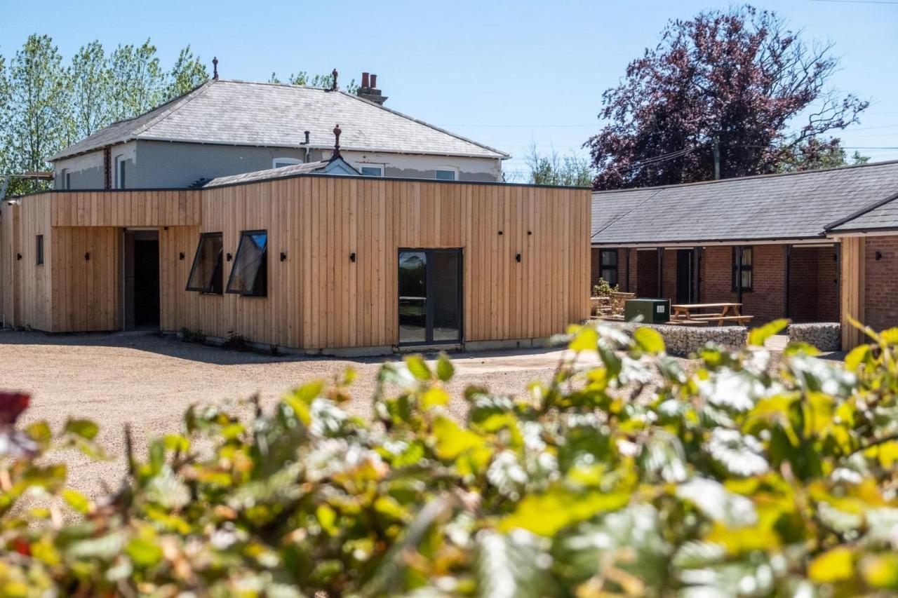 Three Tuns Apartments - Hazel - Aldeburgh Coastal Cottages Pettistree ภายนอก รูปภาพ